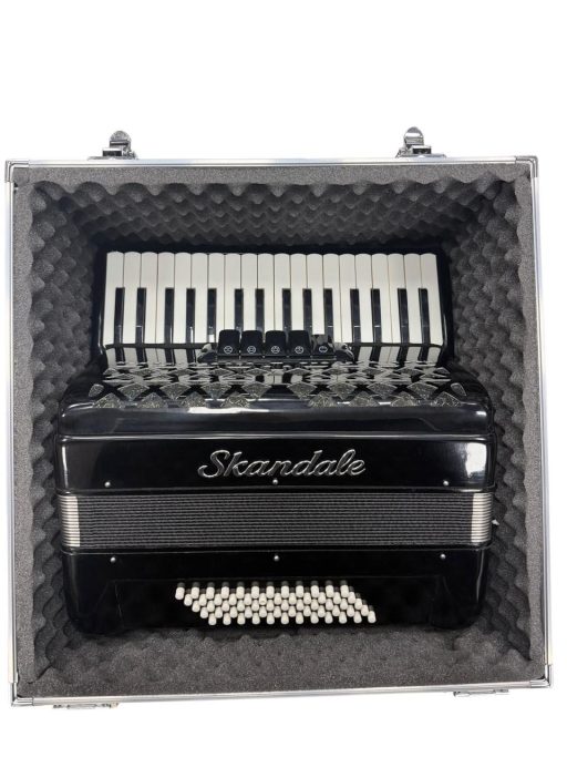 GAITA/ACORDEON 60 BAIXOS 5 REGISTROS — foto 1